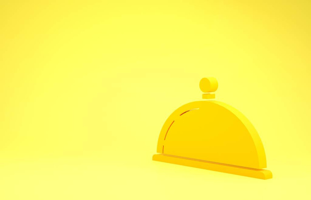 黄色黄色の背景に単離された食品アイコンのトレイで覆われて.トレイと蓋のサイン。蓋付きのレストランクロッシュ。台所用品のシンボル。最小限の概念。3Dイラスト3Dレンダリング - 写真・画像