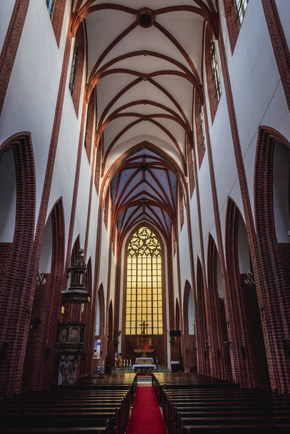 Historiallinen kirkko Wroclawissa
 - Valokuva, kuva