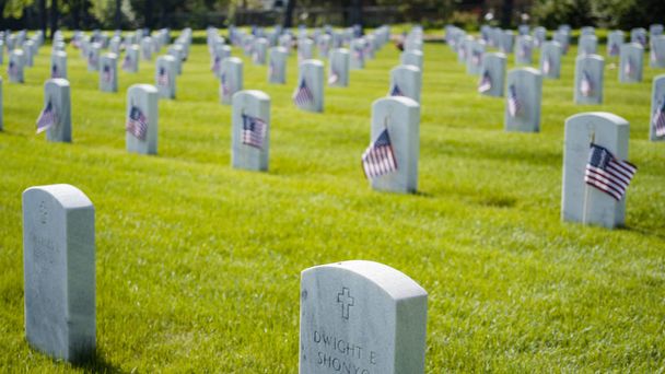 Yhdysvaltain kansallinen hautausmaa
 - Valokuva, kuva