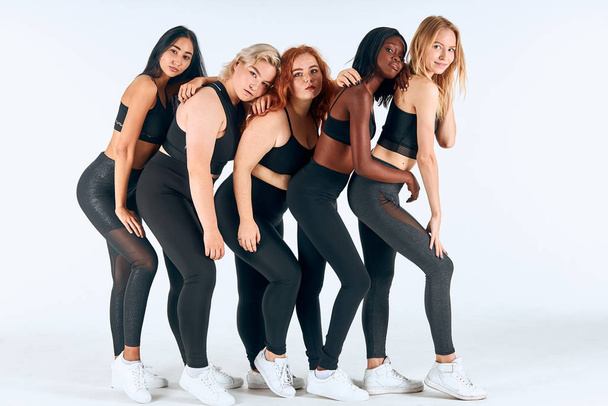 Attractive models of different sizes - Foto, afbeelding