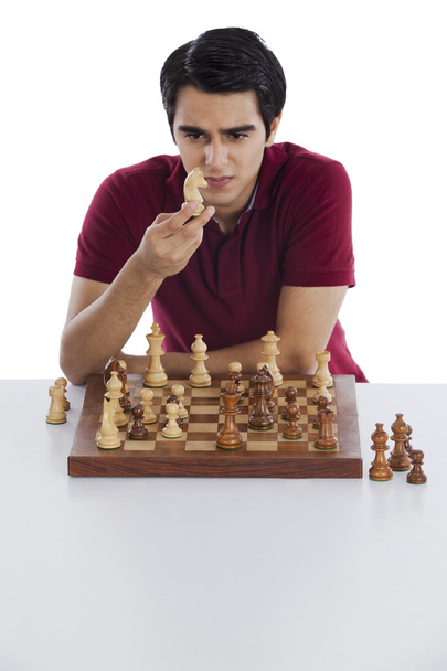 Man playing chess - Foto, Imagen