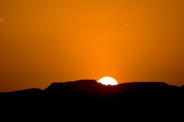 sunset over the desert - Zdjęcie, obraz