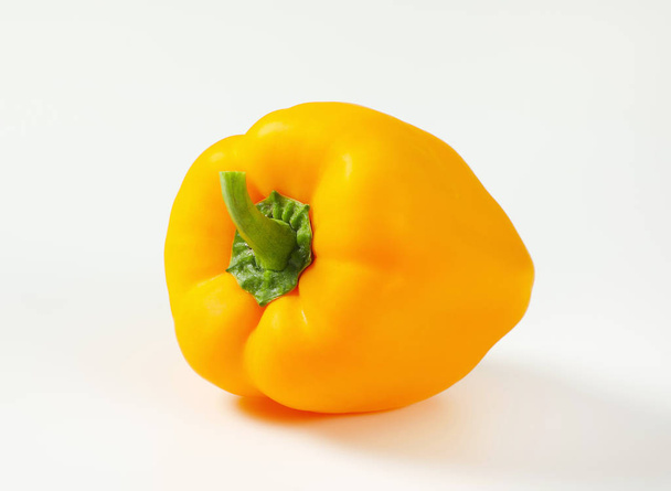 Oranssi paprika
 - Valokuva, kuva