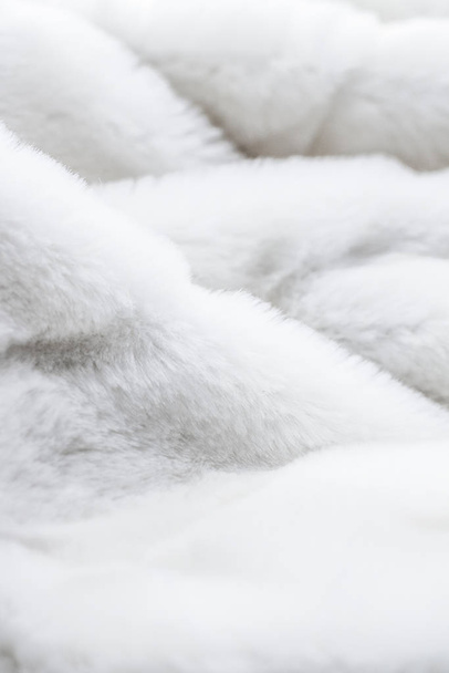 Πολυτέλεια λευκό γούνινο παλτό υφή φόντο, τεχνητό ύφασμα Deta - Φωτογραφία, εικόνα