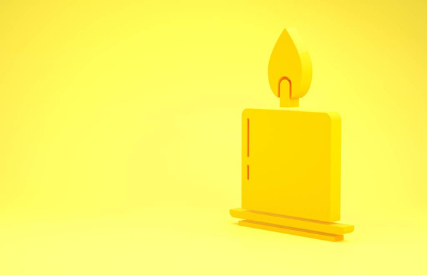 Vela Amarilla Ardiente en el icono del candelero aislado sobre fondo amarillo. Vara cilíndrica con llama ardiente. Concepto minimalista. 3D ilustración 3D render - Foto, Imagen