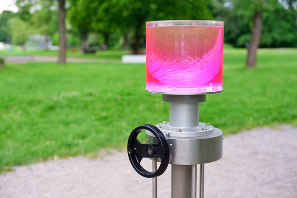 Museum of Science in the open air. Park. Principle of the hydro device, which creates a funnel. STEM education. Back to school. - Photo, Image