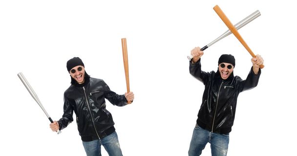 Agressieve man met honkbalknuppel op wit - Foto, afbeelding