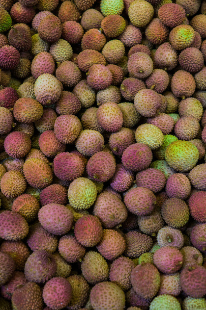 Fresh Lychee berries for sale in the store. - Foto, imagen