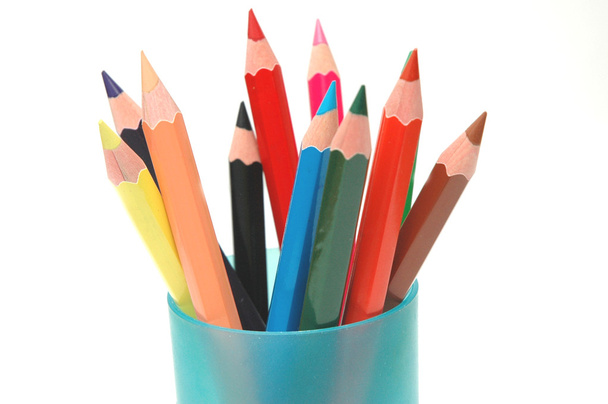 lápices de colores en taza - Foto, imagen