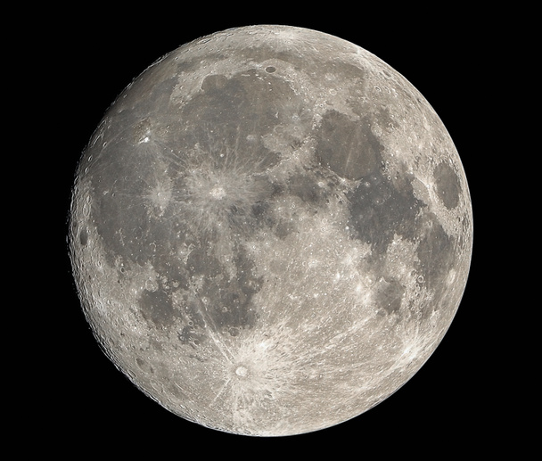 Close up Luna llena aislada en el cielo oscuro en Tailandia
 - Foto, Imagen