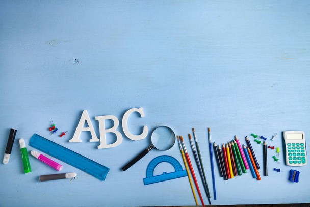 Tételek az iskola és a betűk ABC  - Fotó, kép