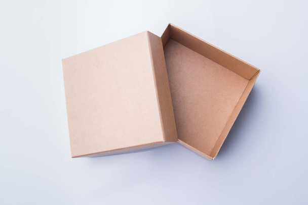 Uncovered empty two-piece cardboard box. - Foto, Bild