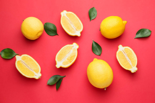 Zralých citrónů na barvu pozadí - Fotografie, Obrázek