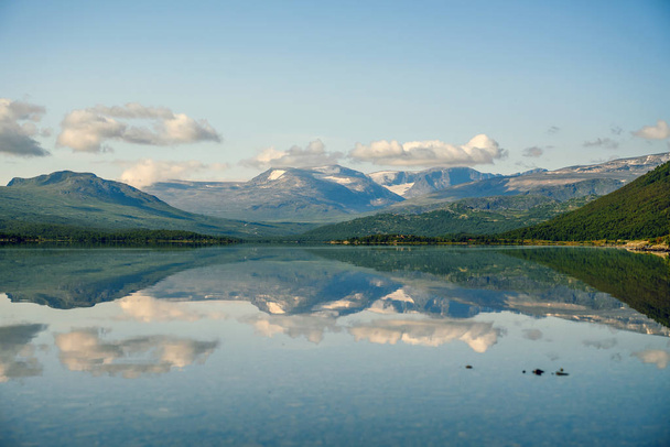 Λίμνη Ovre Sjodalsvatnet, Νορβηγία - Φωτογραφία, εικόνα