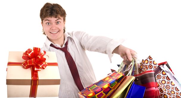 Homme heureux avec boîte cadeau. Shopping
. - Photo, image