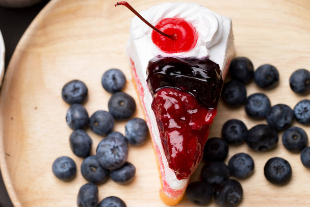 piece of cake and mix berry - Photo, Image