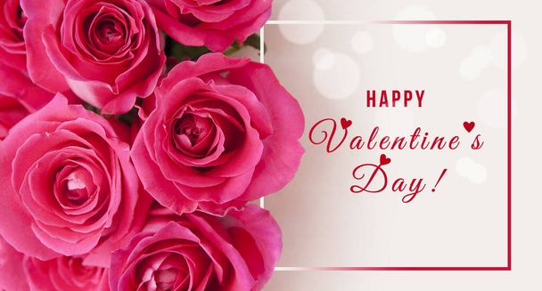 Banner met rozen en Happy Valentijnsdag groeten in frame met bokeh - Foto, afbeelding