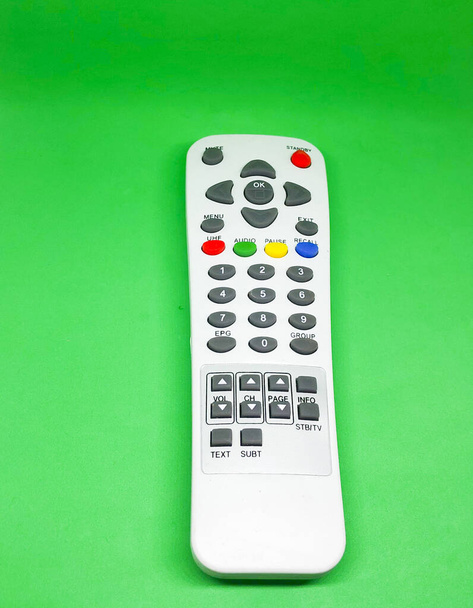 Divers contrôle de la télévision, fond coloré
. - Photo, image