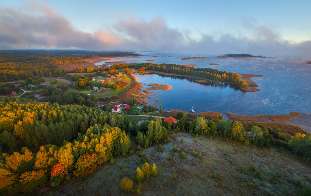 Parque Nacional Braslau Lakes, Bielorrússia
 - Foto, Imagem