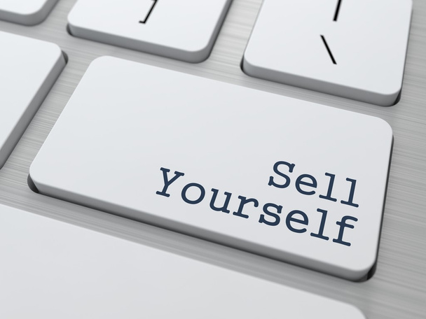 witte toetsenbord met verkopen jezelf knop. - Foto, afbeelding