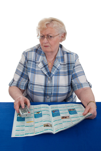 starší žena, sledování televize - Fotografie, Obrázek