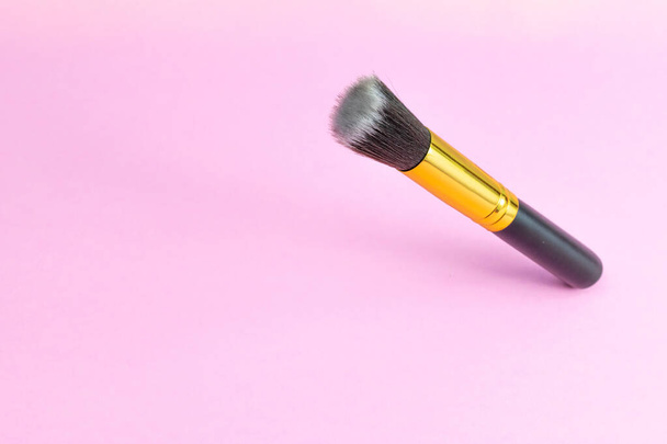 Makeup products. Cosmetic drawing brushes for powder with copy s - 写真・画像