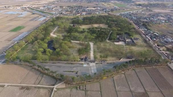 Vista aérea do túmulo antigo de Oreung de Gyeongju, Gyeongnam, Coreia do Sul, Ásia
. - Filmagem, Vídeo