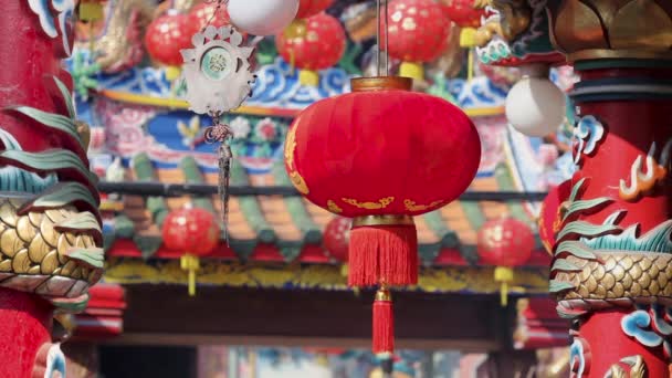 Κινέζικα φανάρια του νέου έτους στην πόλη της Κίνας - Πλάνα, βίντεο