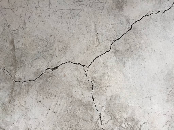 тріщина бетону на підлозі
 - Фото, зображення