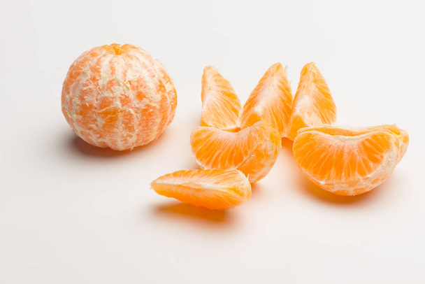 Tangerine orange-skinned sweet fruit of the citrus family. - Fotografie, Obrázek