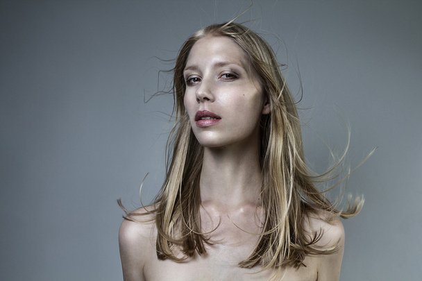 Exceptional beautiful blond young girl fashion model portrait close up - Fotografie, Obrázek