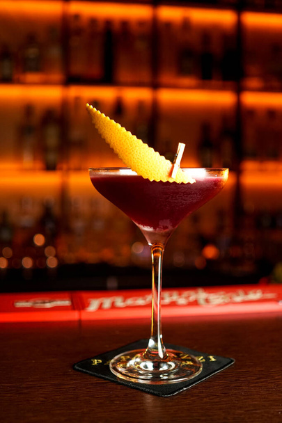 Cocktail sur une table de restaurant
 - Photo, image