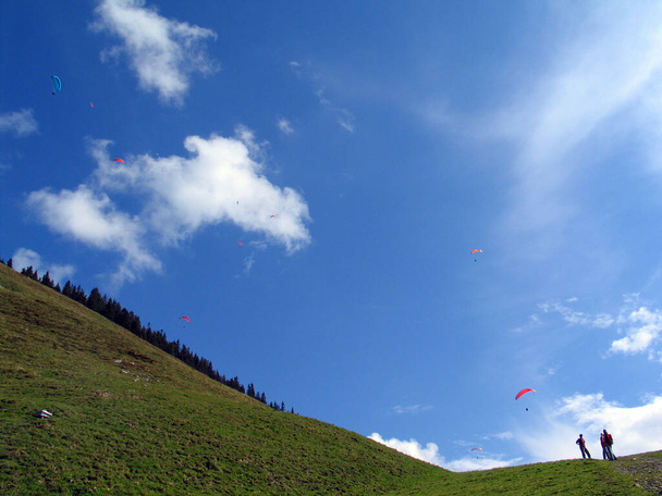 taken on a beautiful sunday afternoon in westendorf / tyrol. - 写真・画像