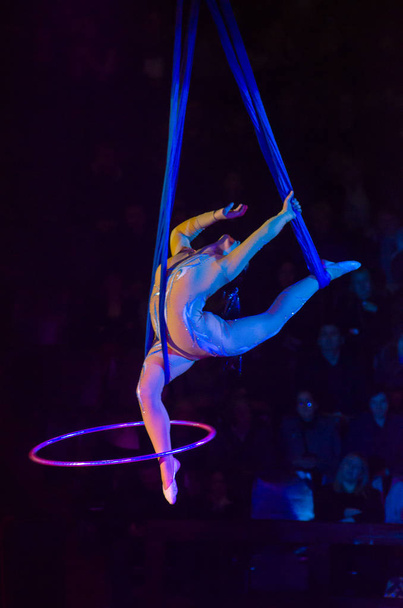 Nacht in het circus - Foto, afbeelding