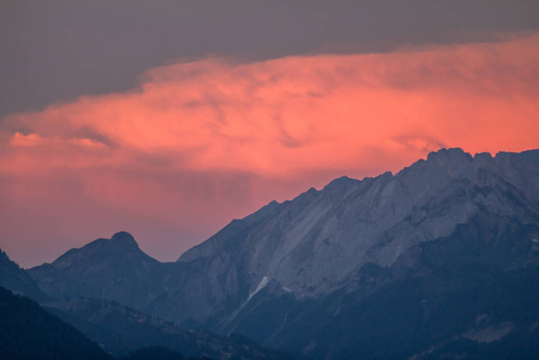 Beautiful sunset in mountains - Photo, Image