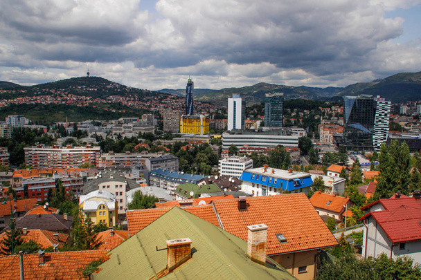 Вигляд на архітектуру міста Сараєво - столиці країни о - Фото, зображення