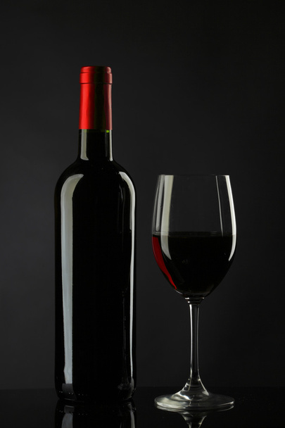 Red Wine Glass silhouette Black Background - Foto, Imagen