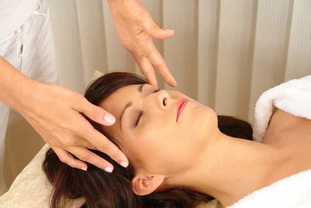 beauty procedure in spa salon - Foto, imagen