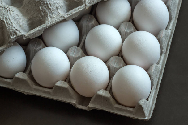 Verpackung von Eiern - Foto, Bild
