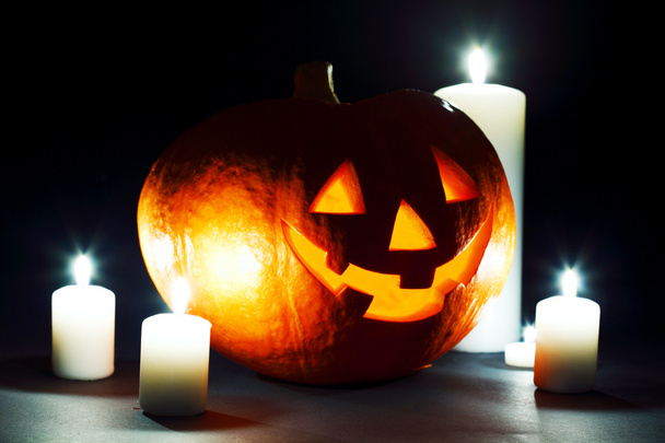 Halloween pumpkins with candles - 写真・画像