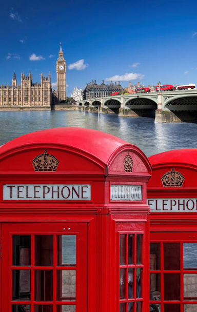 Símbolos de Londres con BIG BEN, DOBLE DECKER BUSES y cabinas telefónicas rojas en Inglaterra, Reino Unido
 - Foto, Imagen