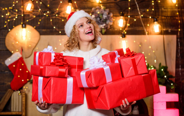 Celebrating Christmas together. Woman and xmas time. happy new year. delivery gifts. merry christmas. girl with christmas gift box. winter holidays and vacation. Christmas shopping - Фото, зображення