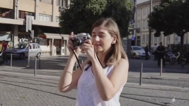 Street Photographer, Woman Is Taking a Photo on Vintage Camera - Felvétel, videó