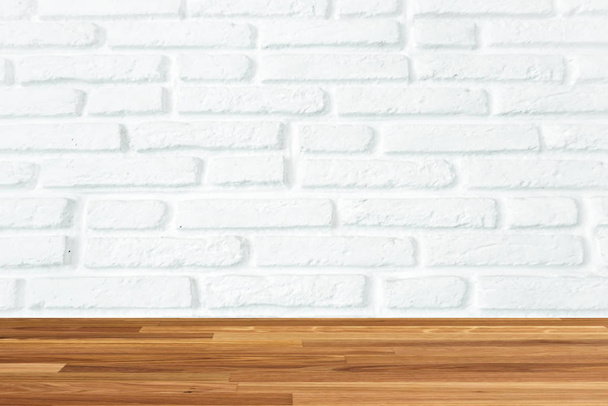 світло-коричневі дерев'яні дошки як дерев'яний стіл або паркетна підлога в перспективі, ізольовані на білій цегляній стіні
. - Фото, зображення