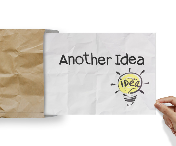 outra ideia lâmpada com fundo envelope reciclar
 - Foto, Imagem
