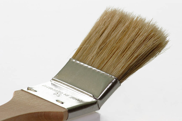 brush on a white background - Fotoğraf, Görsel