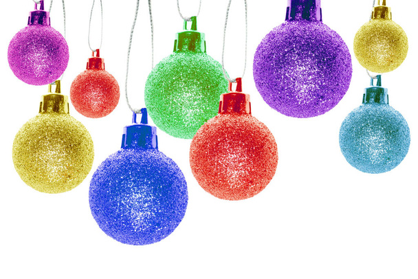 Décorations de Noël, boule de couleur de Noël sur fond blanc
 - Photo, image