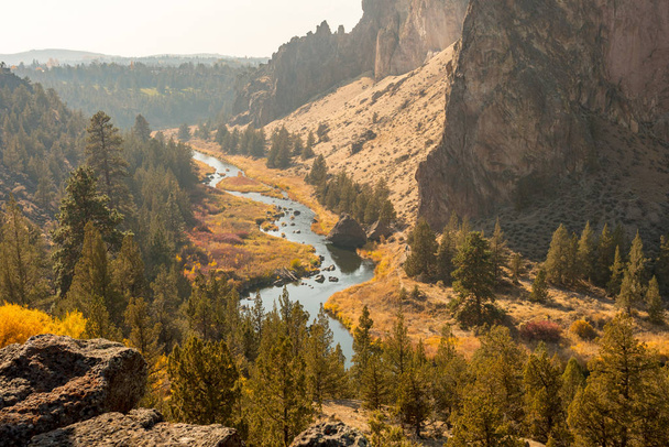 Sunset views of the Crooked River at Smith Rock State Park - Photo, Image