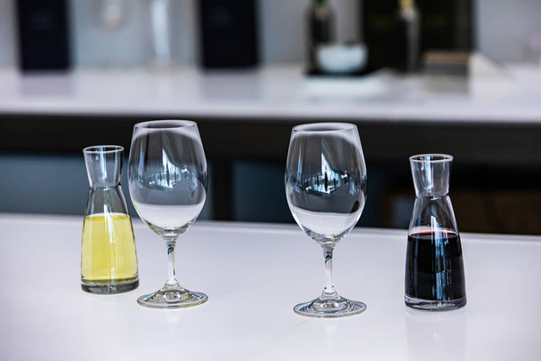 crystal port wine small decanter - Foto, Bild