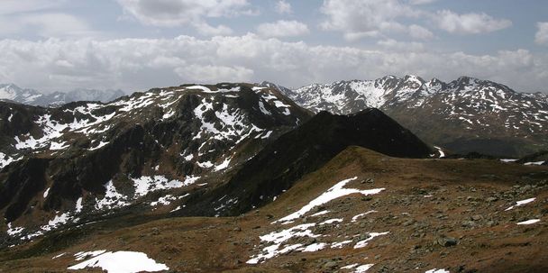 scenic view of majestic alps landscape - Foto, Imagen